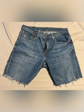 Levis Denim cut off Shorts - Casual Everyday- size 32